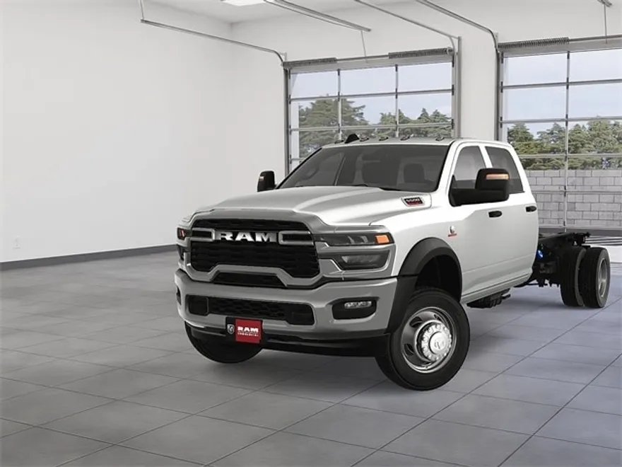 2025 Ram 5500 Tradesman photo 1