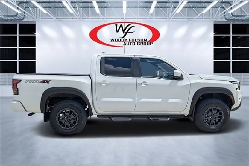 2024 Nissan Frontier Crew Cab PRO-4X photo 1