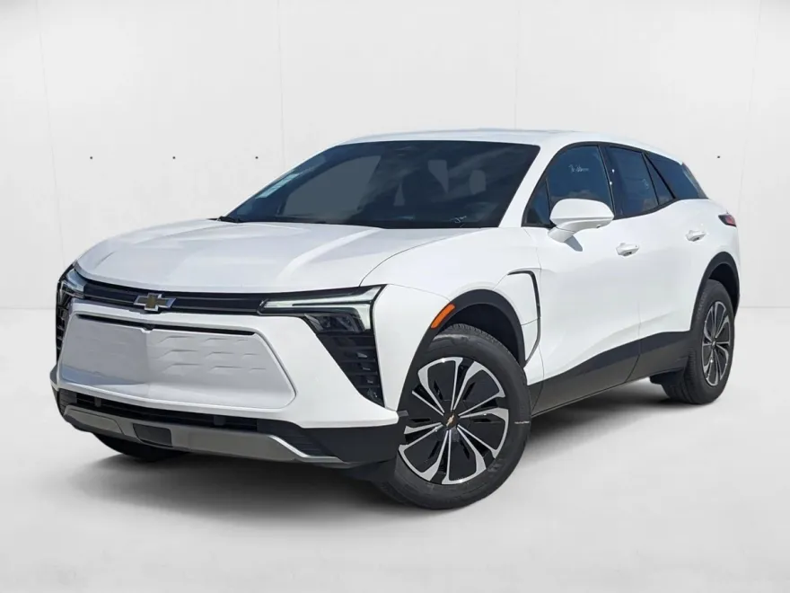 2025 Chevrolet Blazer EV photo 1