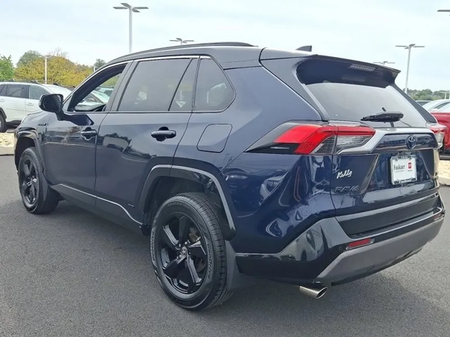 2021 Toyota RAV4 Hybrid XSE photo 1
