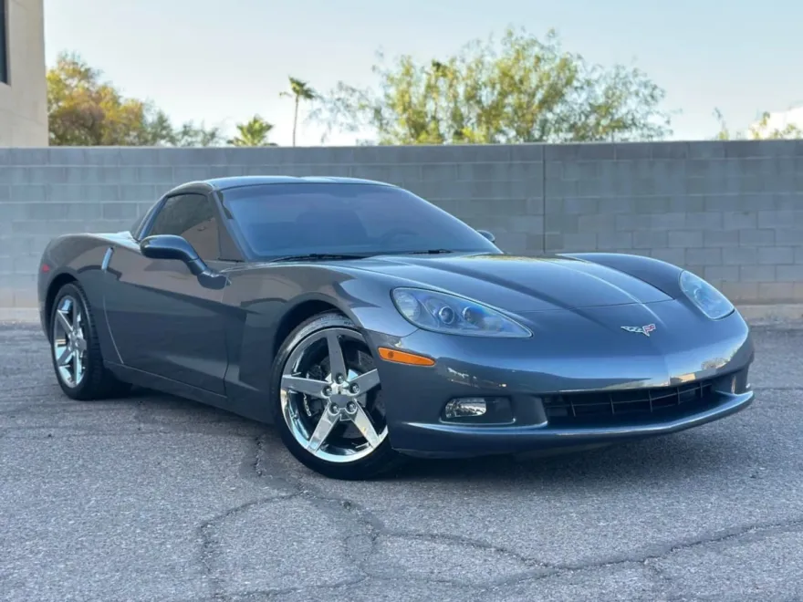 2013 Chevrolet Corvette 1LT photo 1
