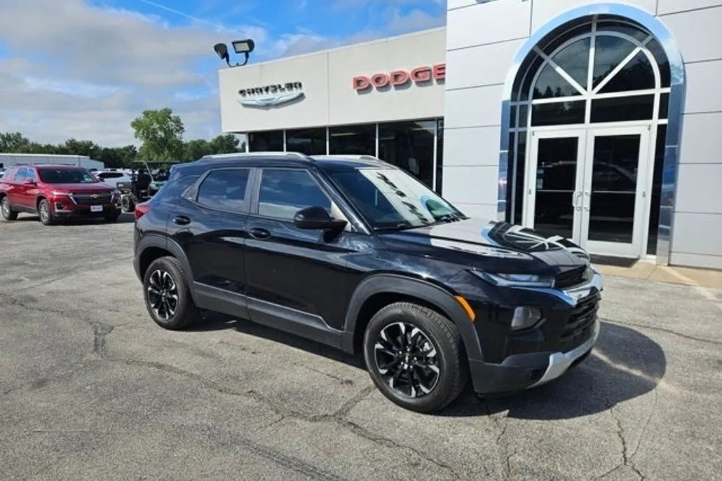 2022 Chevrolet Trailblazer LT photo 1