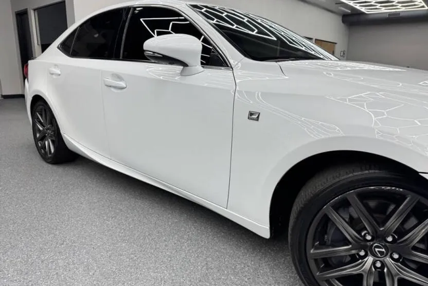 2016 Lexus IS 300 photo 1