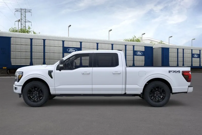 2025 Ford F-150 Platinum photo 1