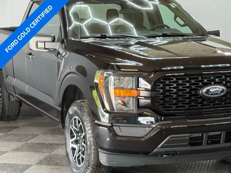 2023 Ford F-150 XL photo 1