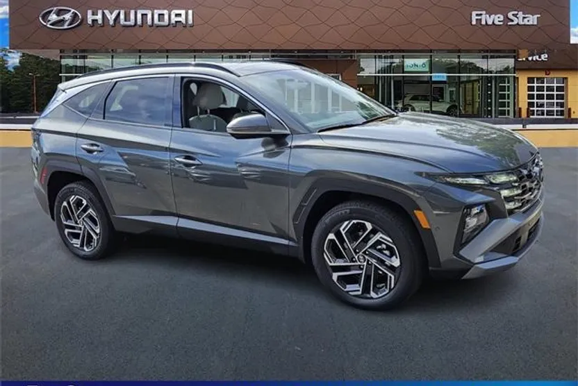 2025 Hyundai Tucson Hybrid Limited photo 1