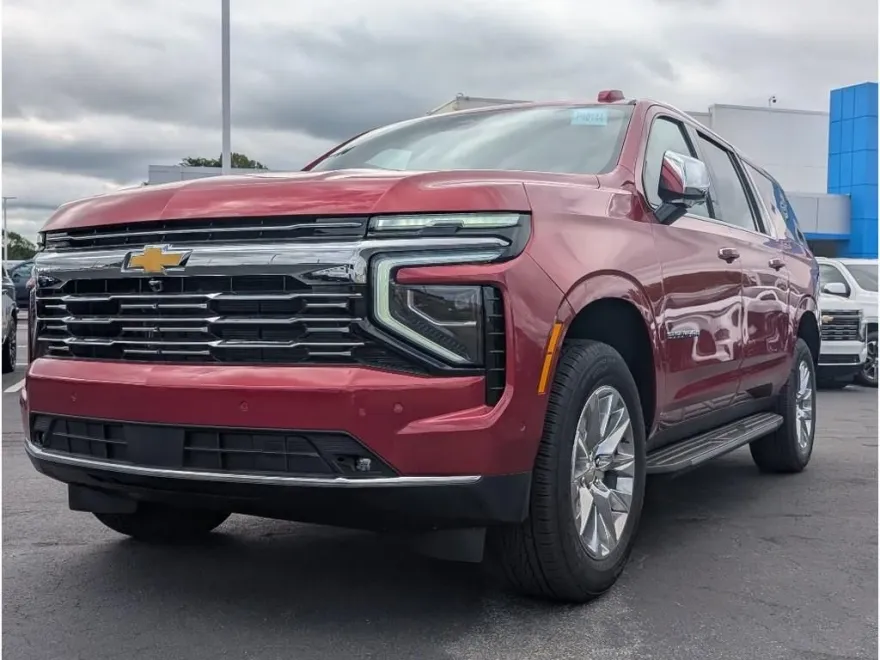 2025 Chevrolet Suburban Premier photo 1