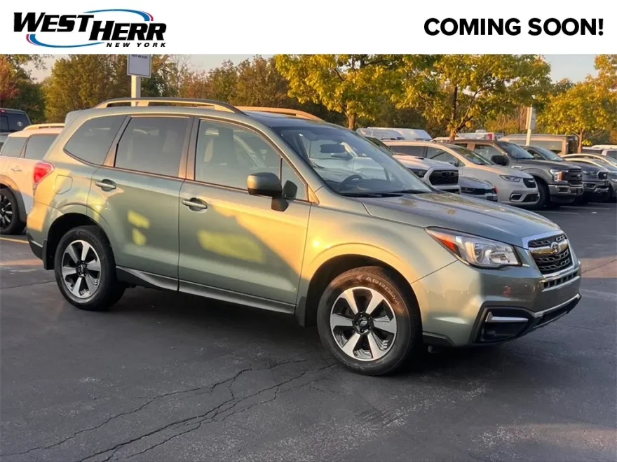 2017 Subaru Forester 2.5i Premium photo 1