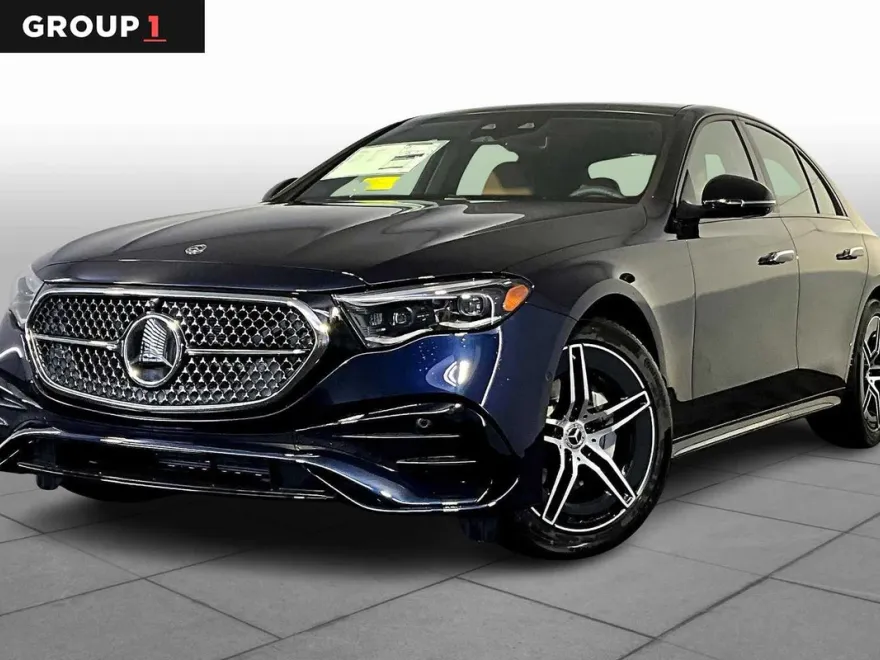 2026 Mercedes Benz E 350 4MATIC Sedan photo 1