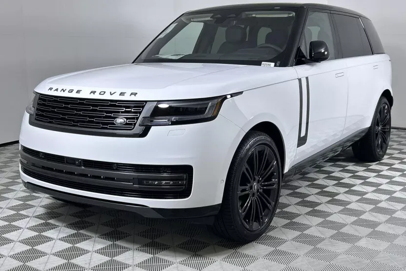 2025 Land Rover Range Rover SE photo 1