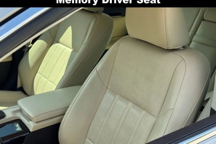2017 Lexus ES 350 Luxury photo 1