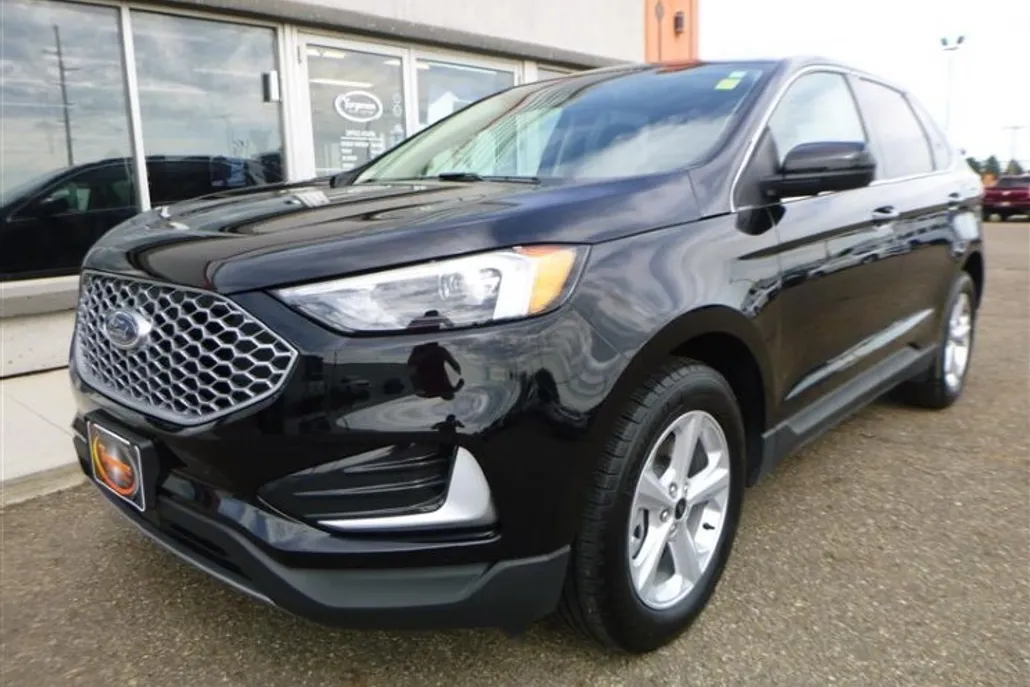 2024 Ford Edge SEL photo 1