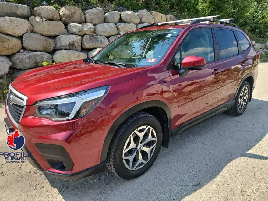2021 Subaru Forester Premium photo 1