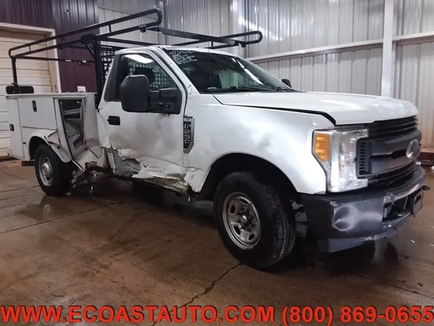 2017 Ford F-250 XL photo 1