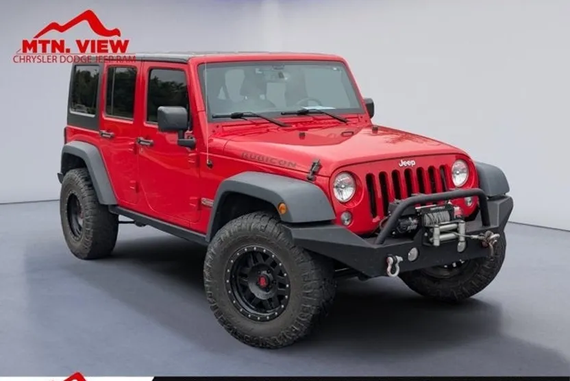 2015 Jeep Wrangler Unlimited Rubicon photo 1