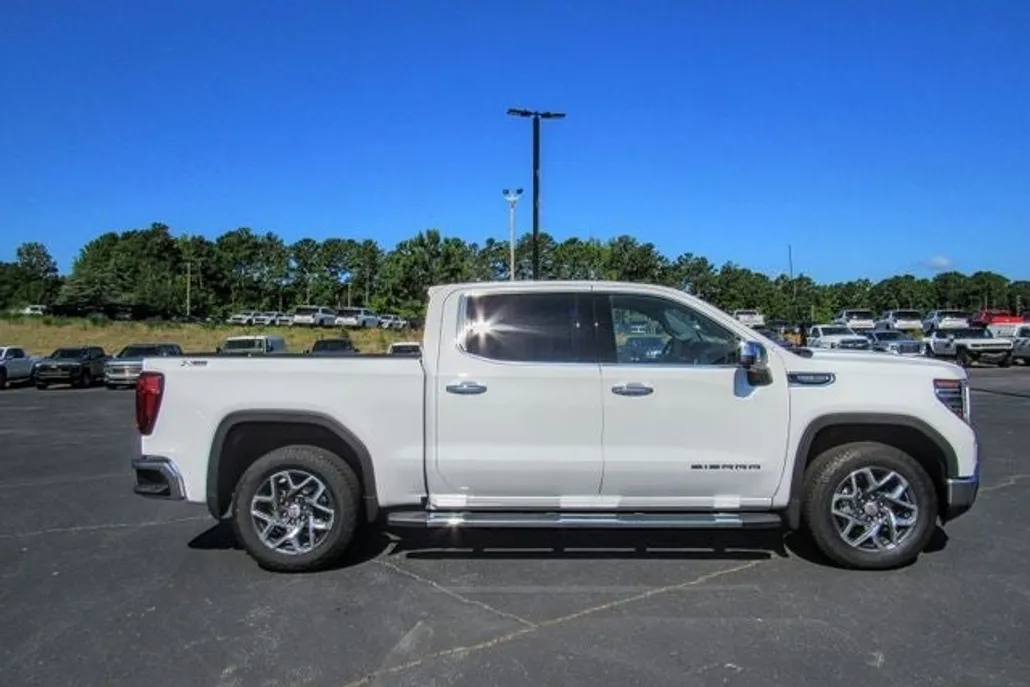 2025 Gmc Sierra 1500 SLT photo 1