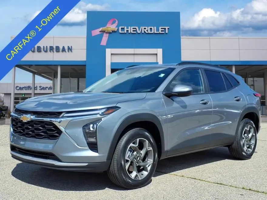 2025 Chevrolet Trax LT photo 1