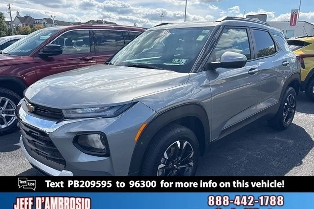2023 Chevrolet Trailblazer LT photo 1