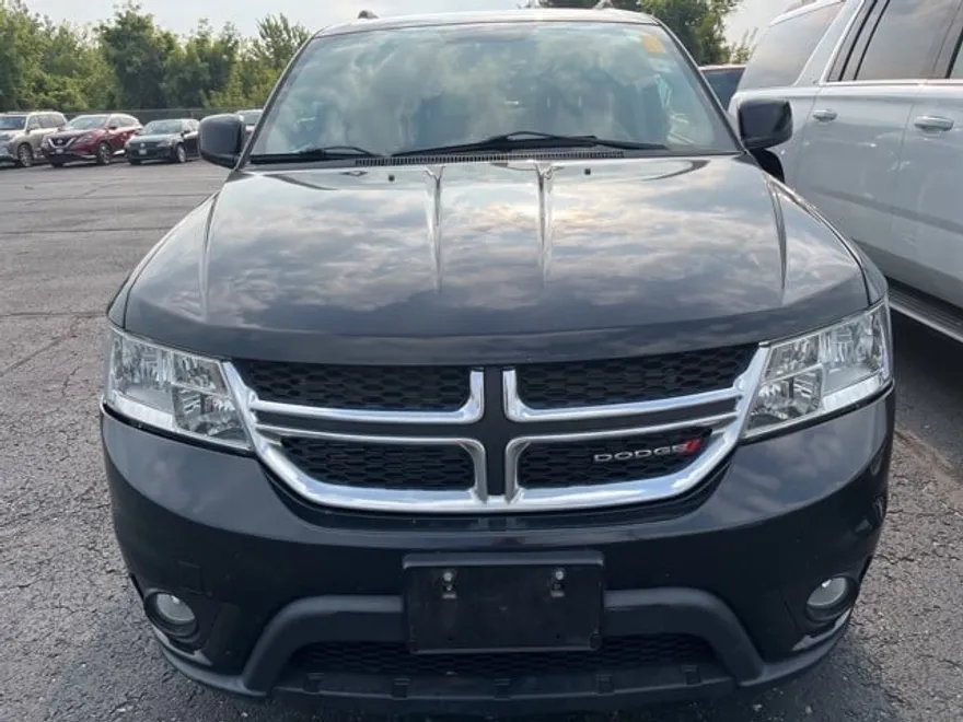 2013 Dodge Journey SXT photo 1