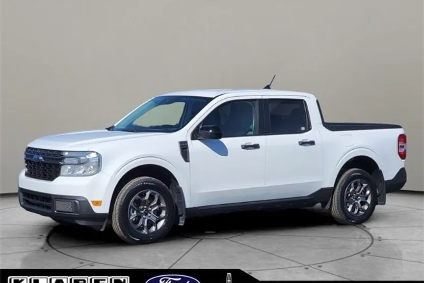 2024 Ford Maverick XLT photo 1