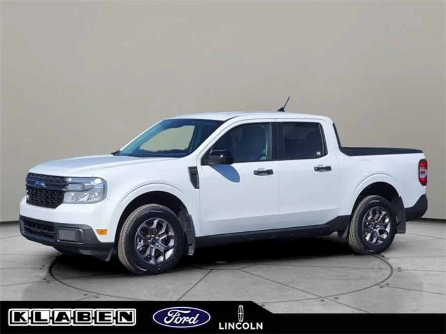 2024 Ford Maverick XLT photo 1