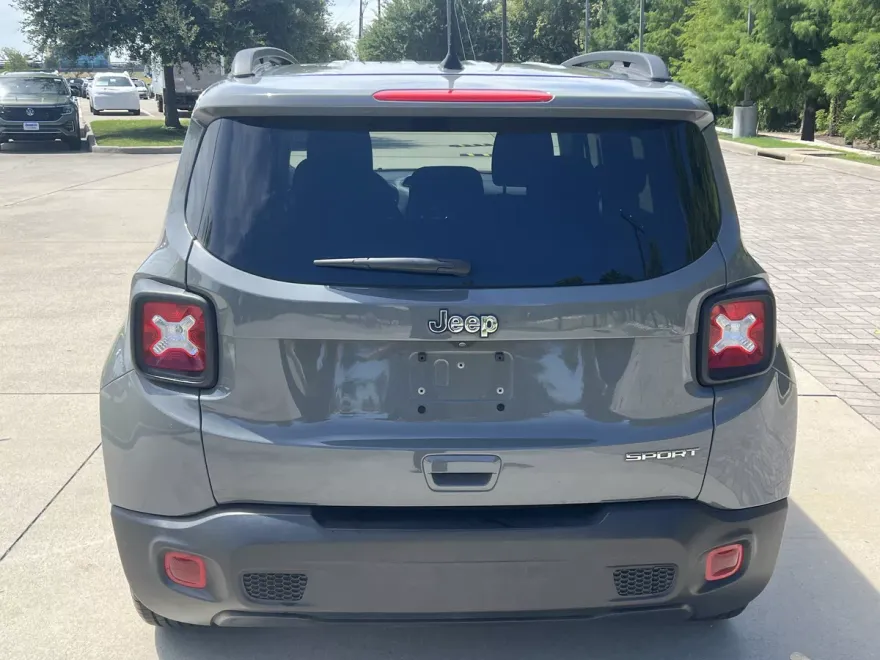 2020 Jeep Renegade Sport photo 1
