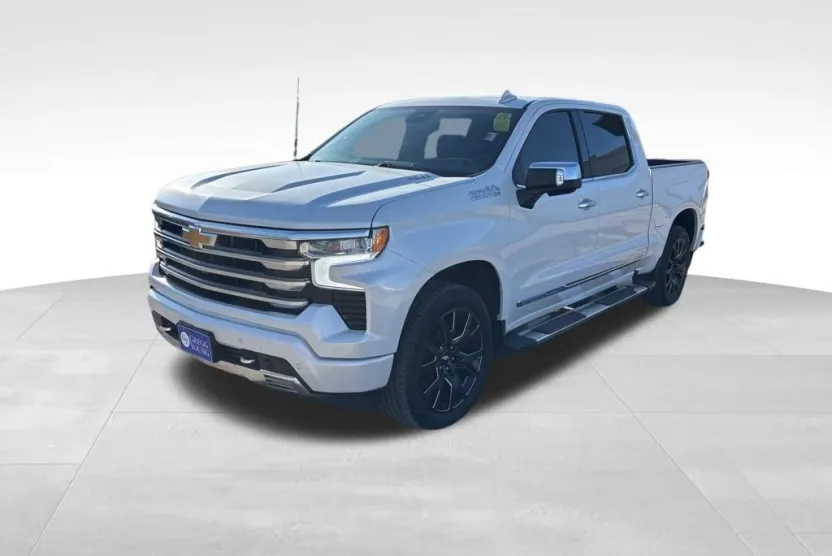 2025 Chevrolet Silverado 1500 High Country photo 1