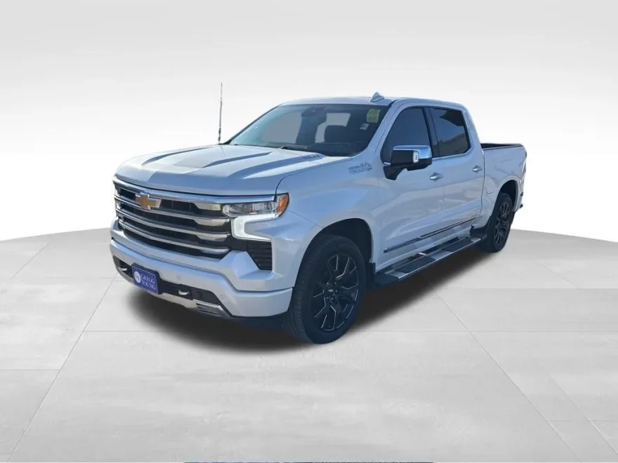 2025 Chevrolet Silverado 1500 High Country photo 1