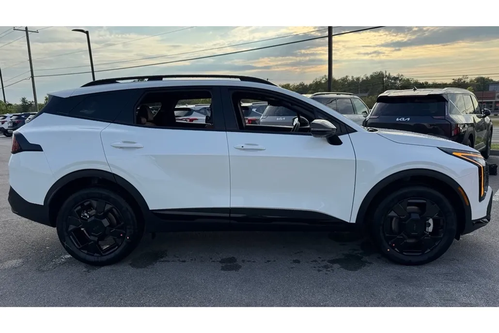 2026 Kia Sportage Hybrid X-Line photo 1