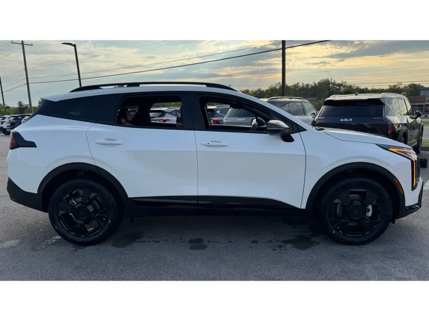2026 Kia Sportage Hybrid X-Line photo 1