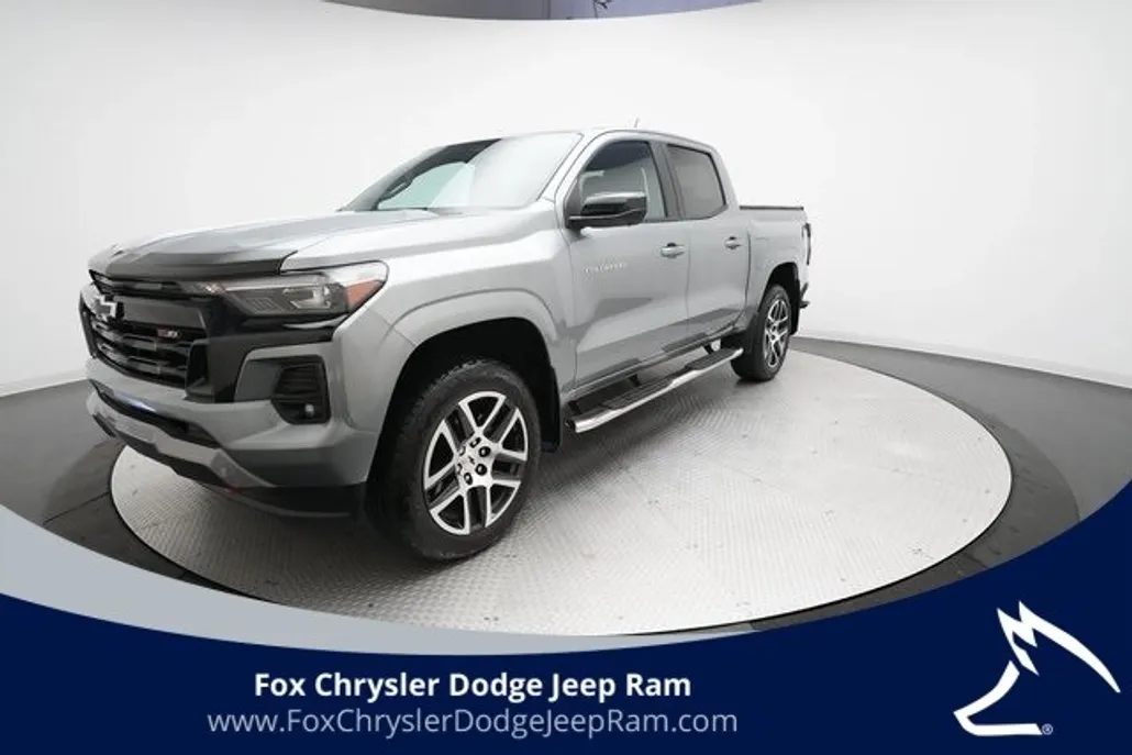 2024 Chevrolet Colorado Z71 photo 1