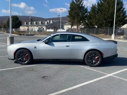 2024 Dodge Charger Daytona Scat Pack AWD photo 4