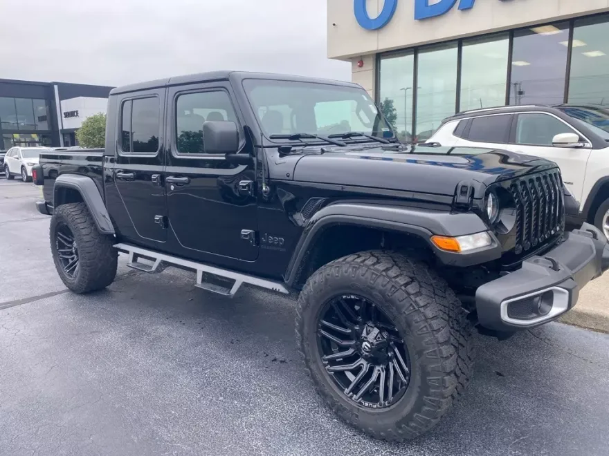 2022 Jeep Gladiator Sport photo 1