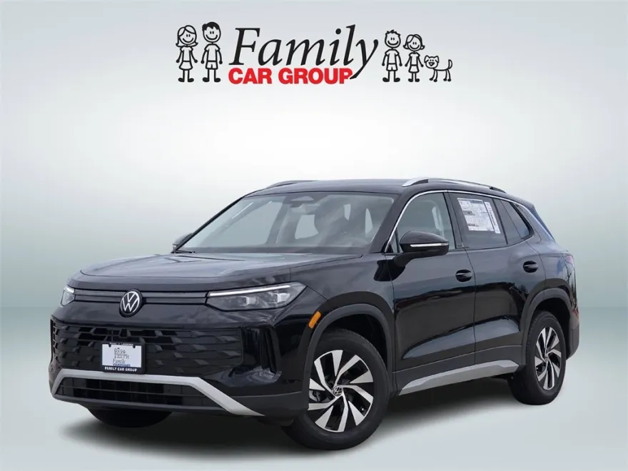 2025 Volkswagen Tiguan S photo 1
