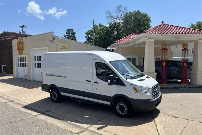 2015 Ford Transit Van photo 1