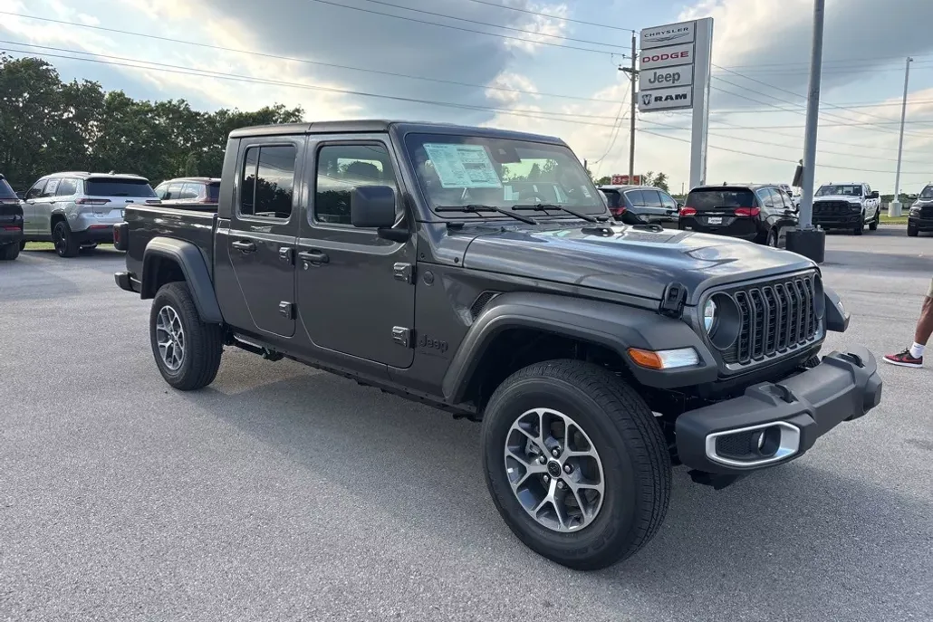 2025 Jeep Gladiator Sport photo 1
