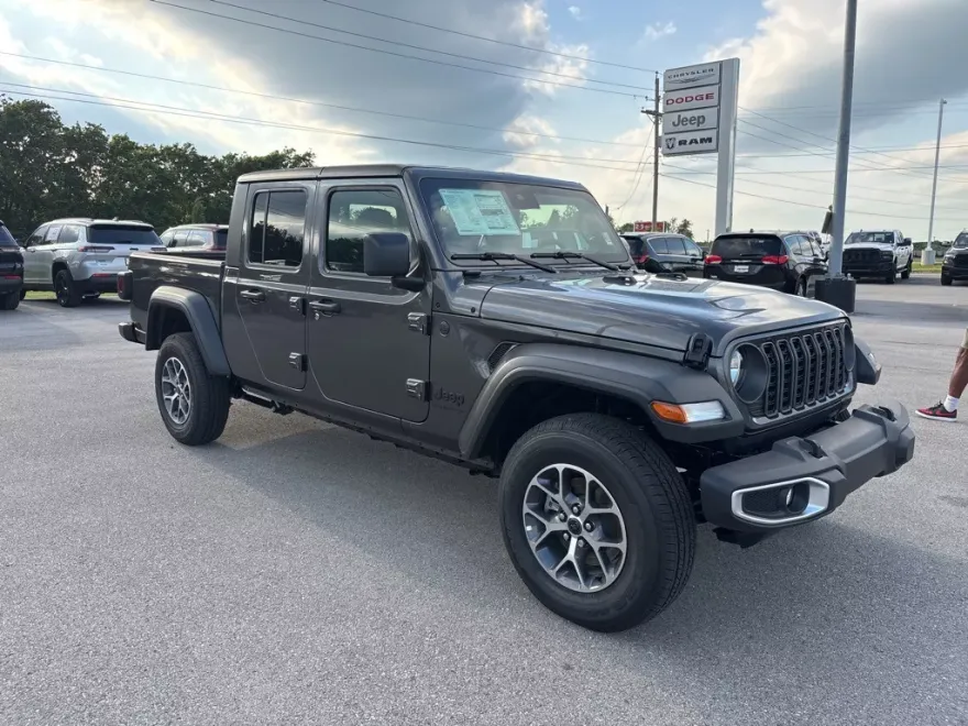 2025 Jeep Gladiator Sport photo 1