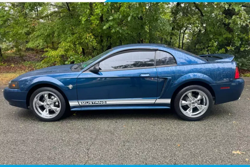 1999 Ford Mustang GT photo 1