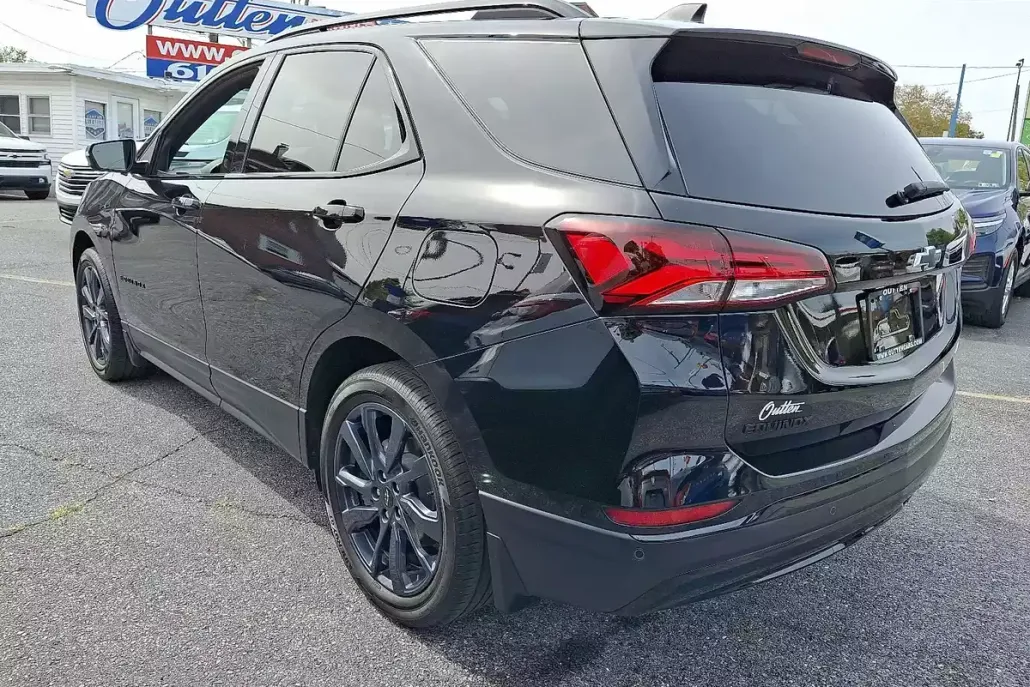 2024 Chevrolet Equinox RS photo 1