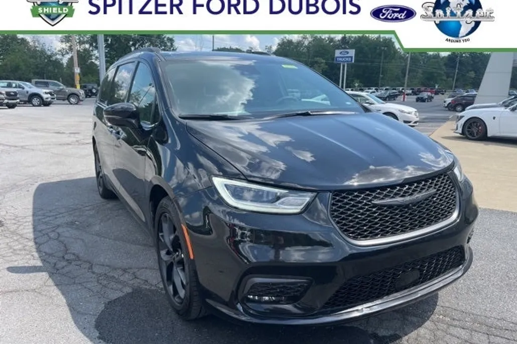 2025 Chrysler Pacifica Limited photo 1