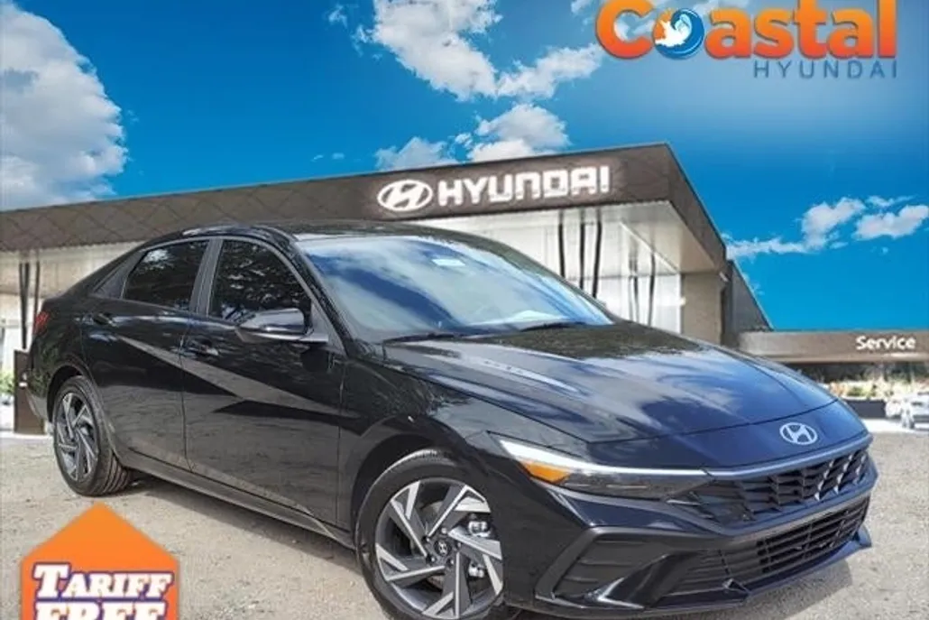 2025 Hyundai Elantra SEL Sport photo 1