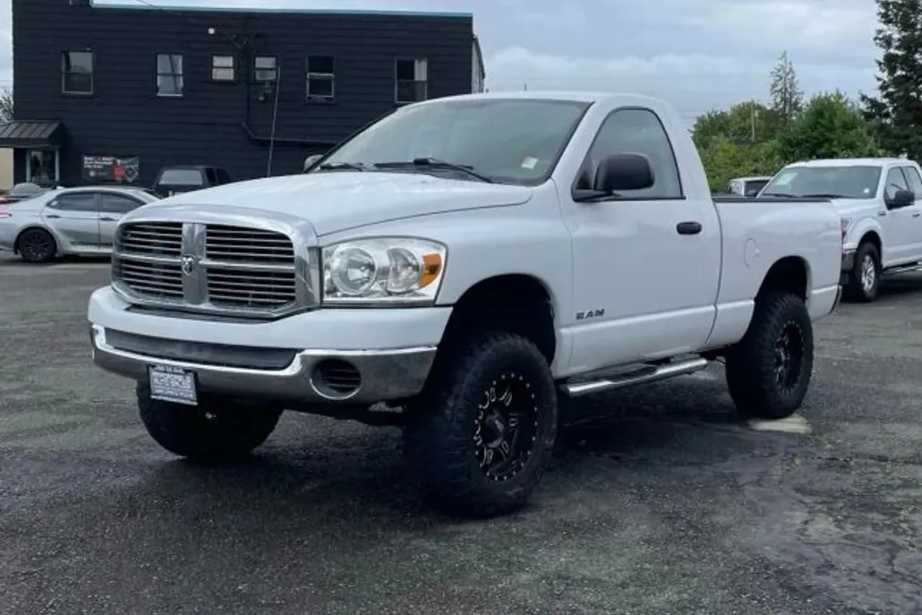 2008 Dodge Ram SLT photo 1