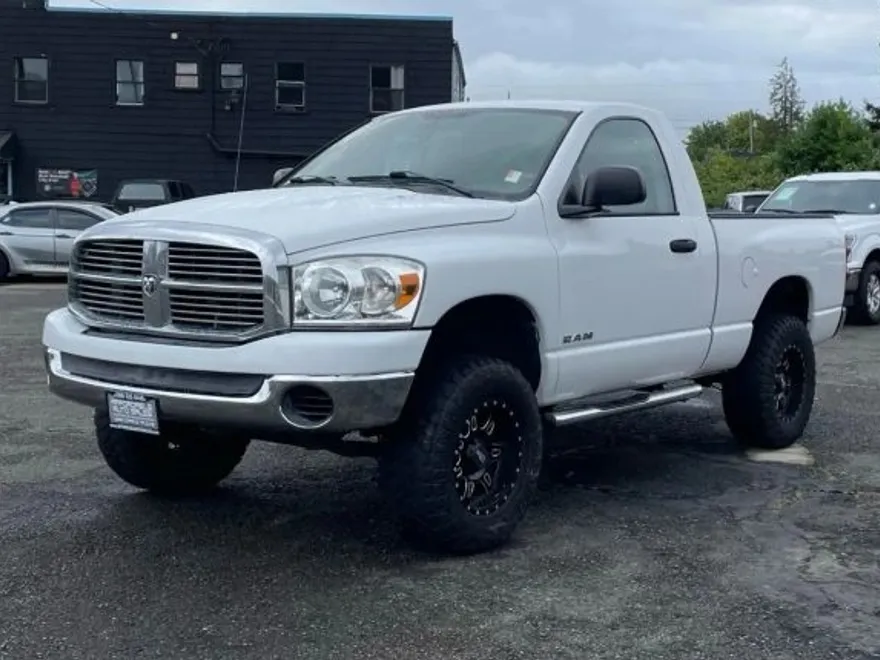 2008 Dodge Ram SLT photo 1