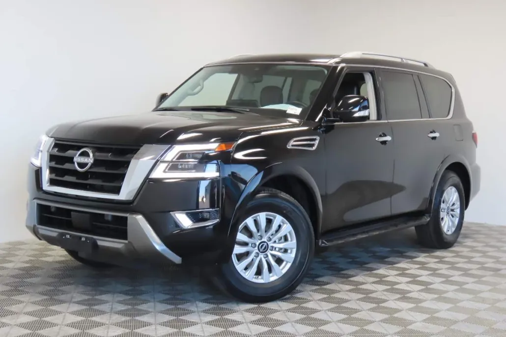 2024 Nissan Armada SV photo 1