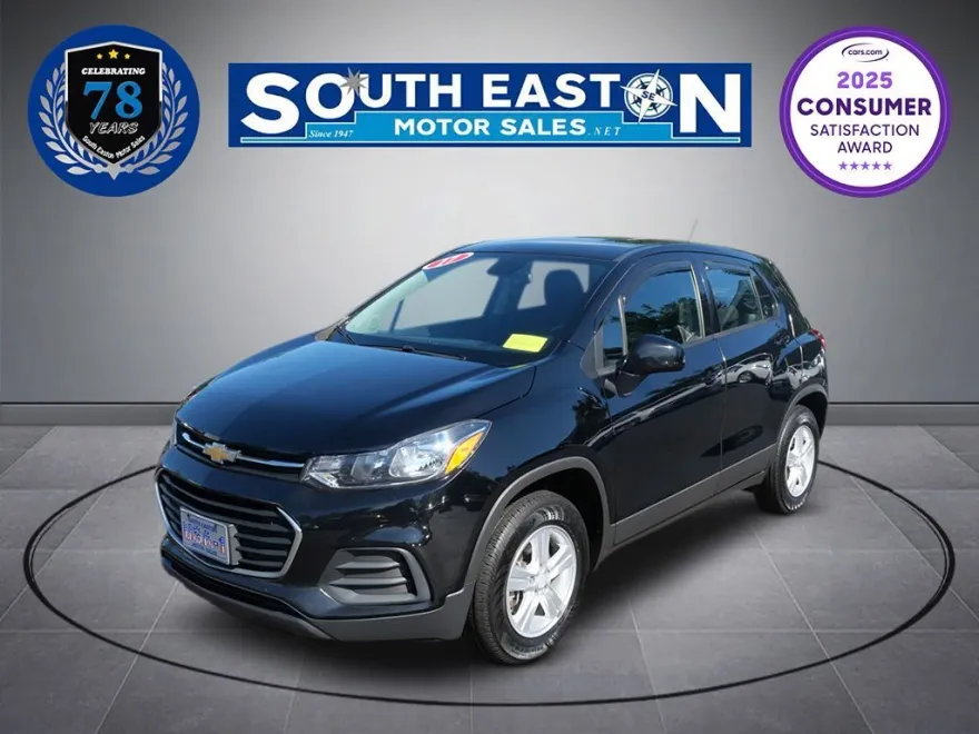 2017 Chevrolet Trax LS photo 1