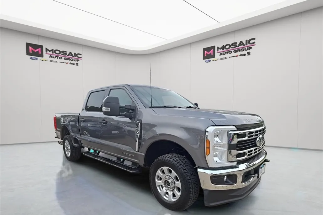 2024 Chevrolet Silverado 2500HD LT photo 1