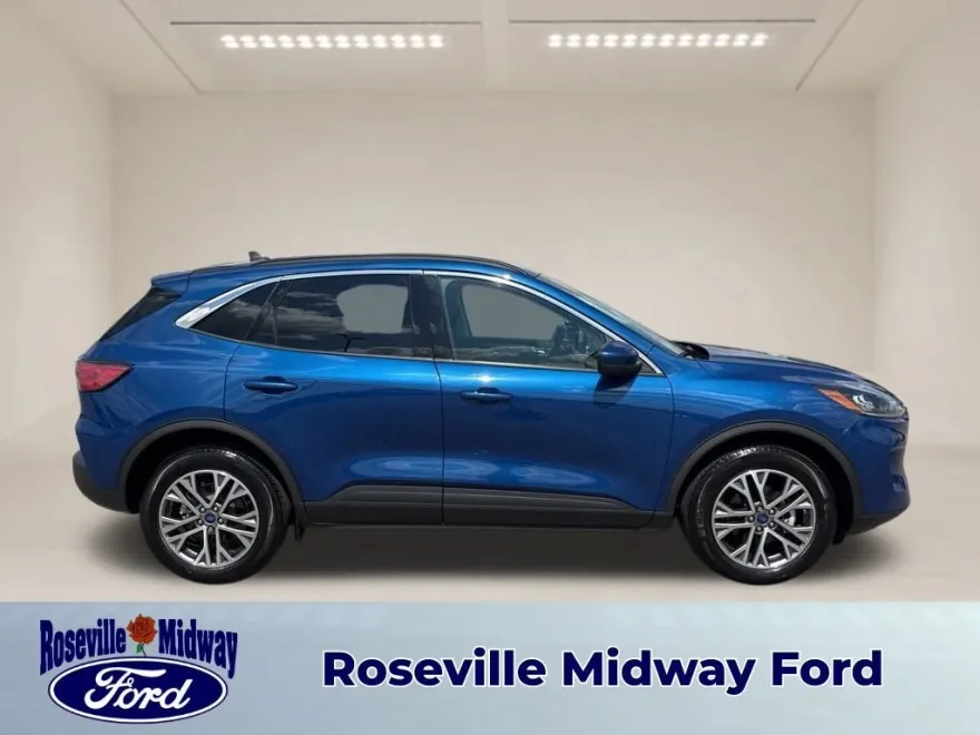 2022 Ford Escape SEL photo 1