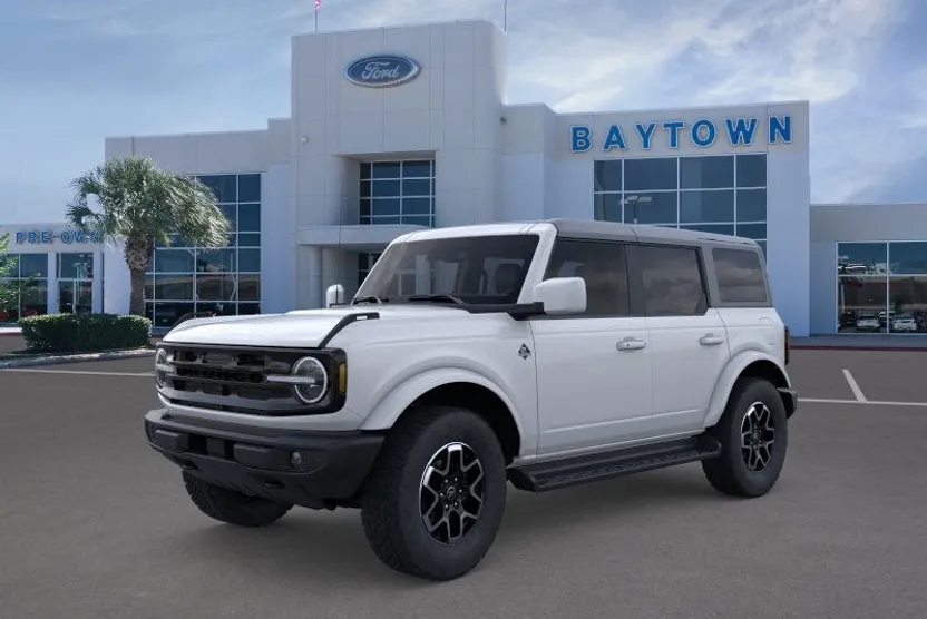 2025 Ford Bronco Outer Banks photo 1