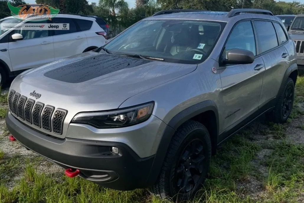 2021 Jeep Cherokee Trailhawk photo 1