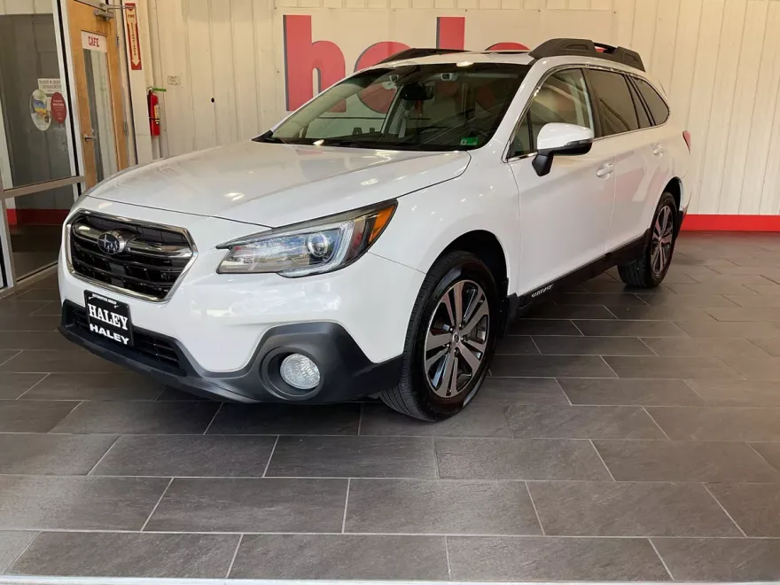 2019 Subaru Outback Limited photo 1
